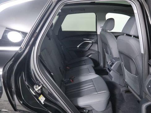 Used 2025 Audi Q5 2.0T Premium w/ Convenience Package image 25