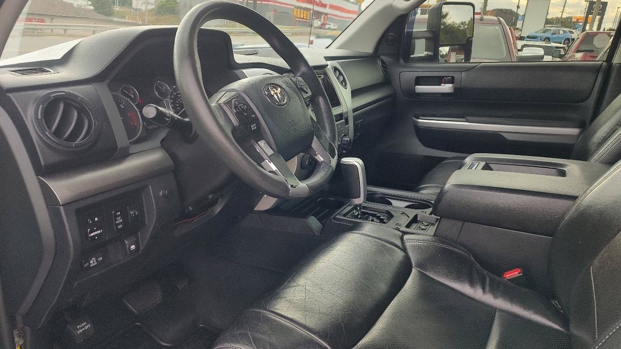 Used 2016 Toyota Tundra SR5 w/ SR5 Upgrade Package AWD/4WD image 9
