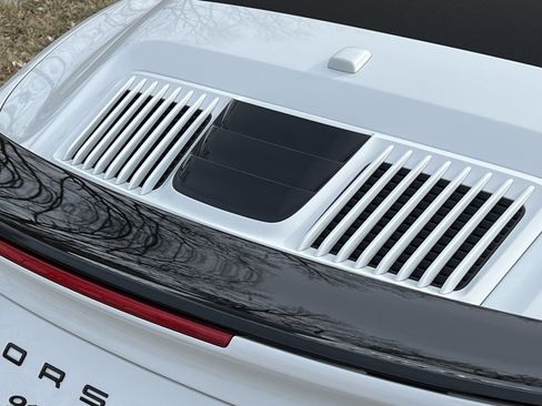 Certified 2019 Porsche 911 Turbo S image 13