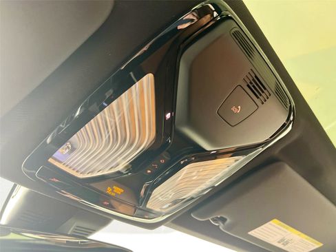 New 2026 BMW 330i xDrive Sedan w/ Convenience Package image 12