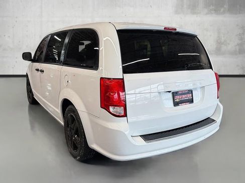 Used 2019 Dodge Grand Caravan SE image 7