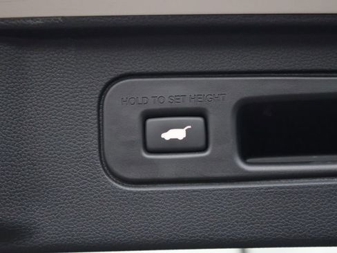 Certified 2025 Honda Pilot EX-L image 17