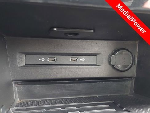 Used 2025 Volkswagen Taos SEL w/ Black Wheel Plus Package AWD/4WD image 21