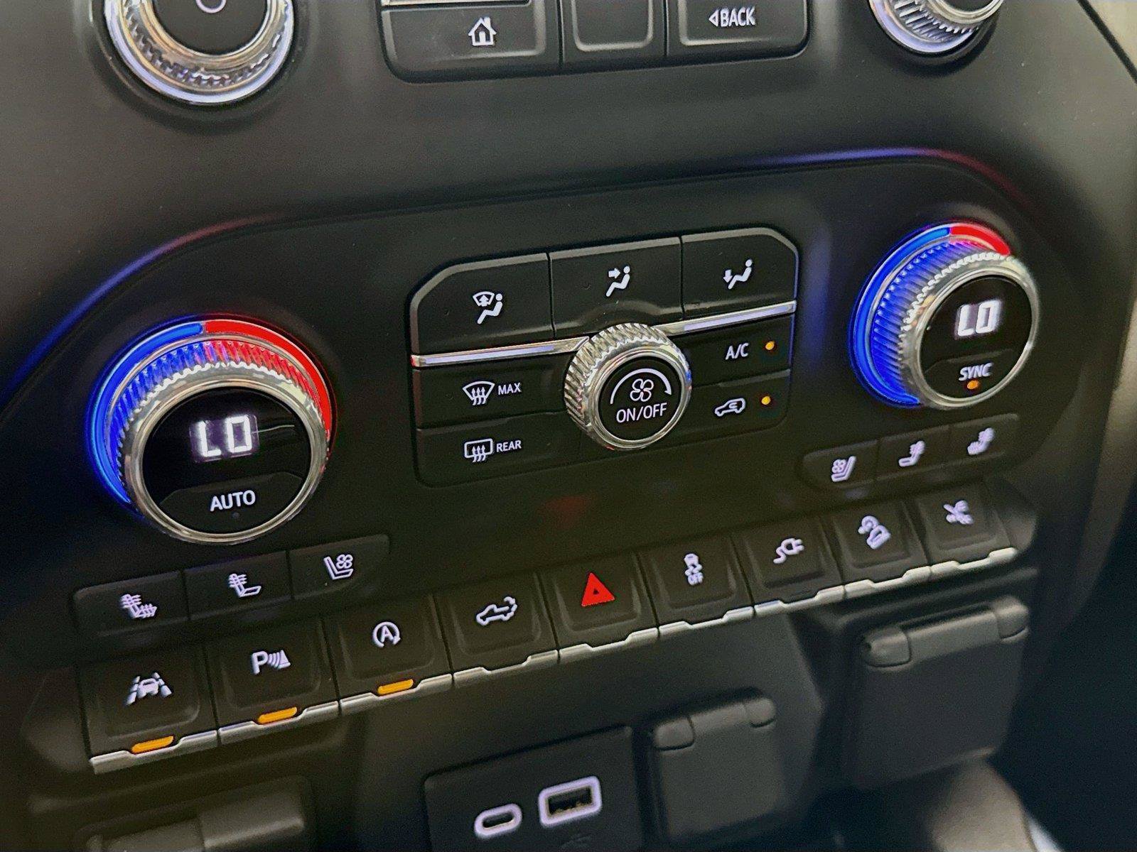 Used 2021 GMC Sierra 1500 Denali w/ Denali Ultimate Package AWD/4WD image 22