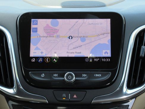Used 2024 Chevrolet Equinox Premier FWD image 16