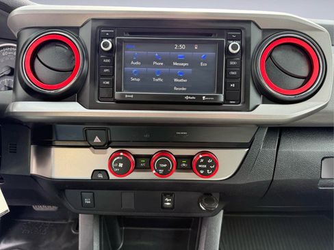 Used 2019 Toyota Tacoma SR5 RWD image 19