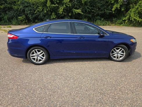 Used 2013 Ford Fusion SE FWD image 19