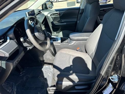 Used 2024 Toyota RAV4 LE AWD/4WD image 29