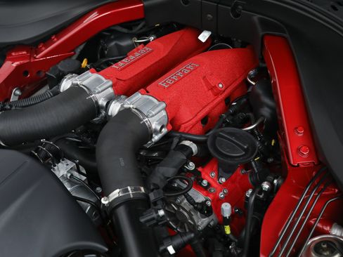 Used 2025 Ferrari Roma image 41