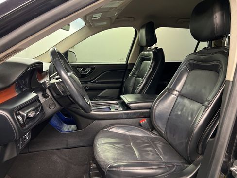 Used 2020 Lincoln Aviator Reserve w/ Elements Package Plus image 28
