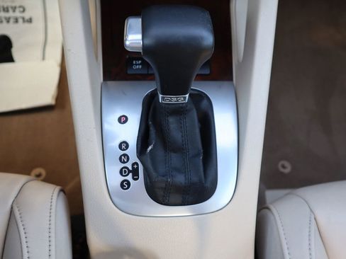 Used 2008 Volkswagen Eos Lux image 18