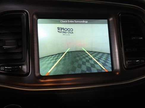 Used 2018 Dodge Challenger SXT Plus RWD image 6