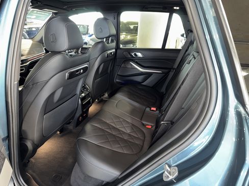Used 2024 BMW X5 xDrive40i w/ Premium Package AWD/4WD image 15