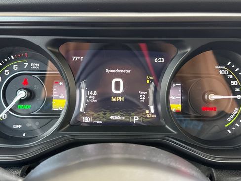 Used 2024 Jeep Wrangler Unlimited Rubicon 4xe AWD/4WD image 28