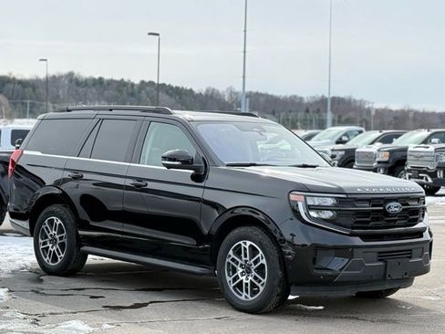 Used 2025 Ford Expedition Active image 44