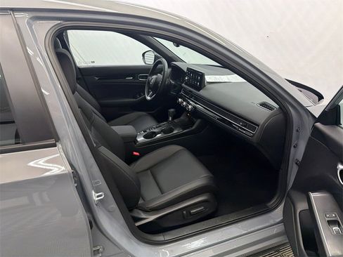 Used 2025 Honda Civic Sport Touring image 14