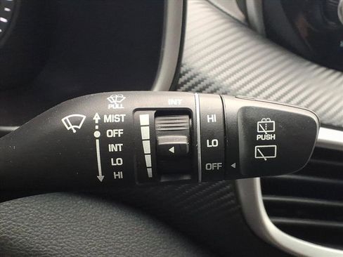 Used 2020 Hyundai Tucson SE image 16