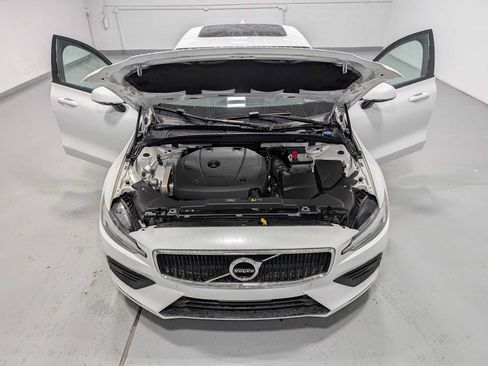 Used 2020 Volvo S60 T6 Momentum w/ Protection Package Premier AWD/4WD image 13