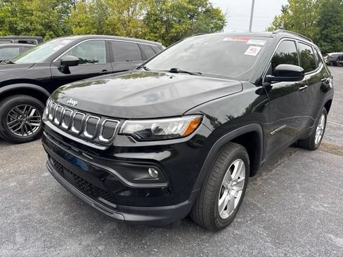 Used 2022 Jeep Compass Latitude AWD/4WD image 4