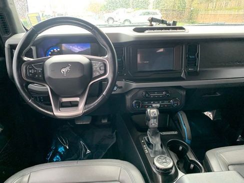 Used 2022 Ford Bronco Wildtrak image 13