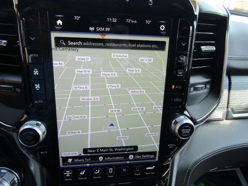 Used 2021 RAM 1500 Limited w/ Body Color Bumper Group image 34