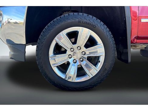 Used 2018 GMC Sierra 1500 SLT AWD/4WD image 30