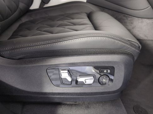 New 2026 BMW X5 xDrive50e w/ M Sport Package image 32