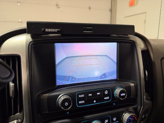 Used 2018 Chevrolet Silverado 1500 LT w/ All Star Edition AWD/4WD image 18