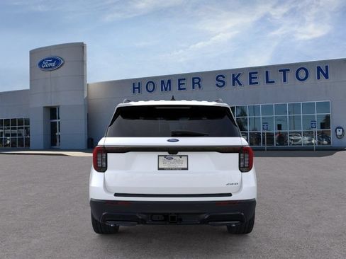 New 2026 Ford Explorer ST-Line w/ ST-Line Street Pack AWD/4WD image 5