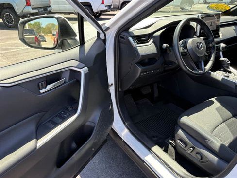 Used 2023 Toyota RAV4 SE w/ Convenience Package AWD/4WD image 20