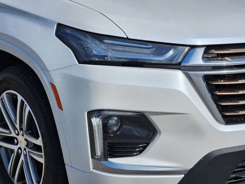 Used 2022 Chevrolet Traverse High Country image 9