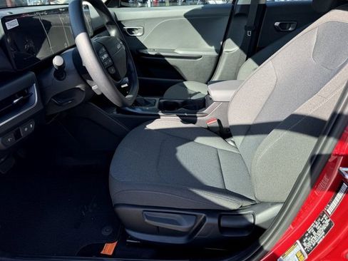 New 2025 Kia K4 LXS image 15