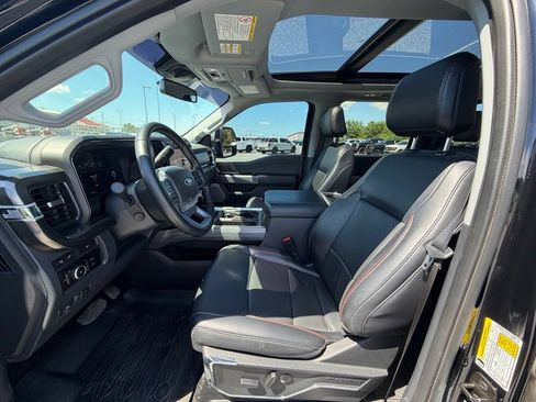 Used 2024 Ford F250 Lariat w/ Black Appearance Package AWD/4WD image 3