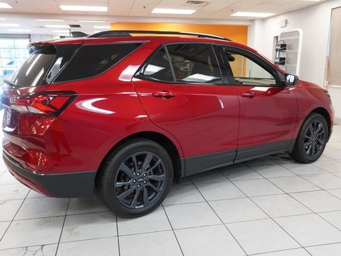Certified 2023 Chevrolet Equinox RS FWD image 14