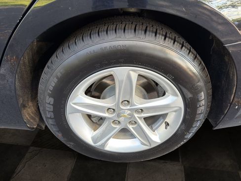 Certified 2020 Chevrolet Malibu LS FWD image 10