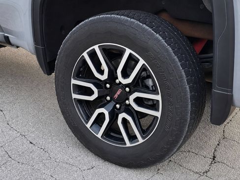 Certified 2025 GMC Sierra 1500 AT4 w/ AT4 Premium Package AWD/4WD image 14