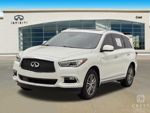 Used 2020 INFINITI QX60 Luxe w/ Essential Package FWD image 8