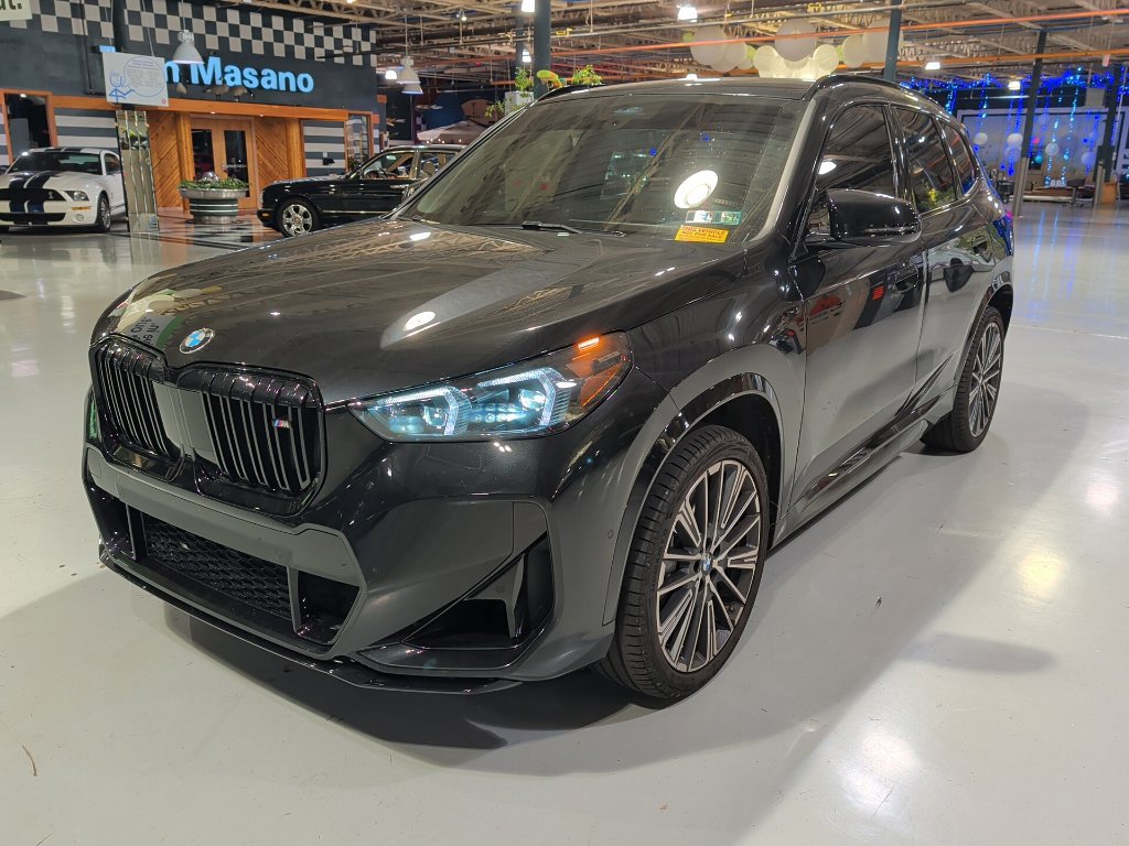 Used 2025 BMW X1 M35i AWD/4WD image 1