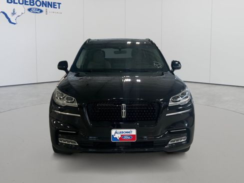 Used 2023 Lincoln Aviator Reserve w/ Equipment Group 201A AWD/4WD image 2