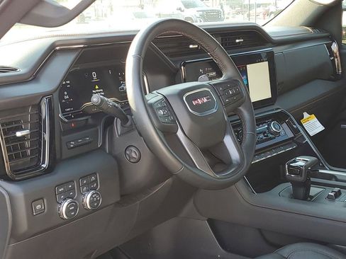 Used 2024 GMC Sierra 1500 AT4 w/ Technology Package image 9