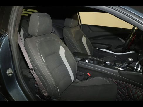 Used 2022 Chevrolet Camaro LT image 30