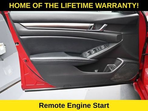 Used 2018 Honda Accord Sport image 11