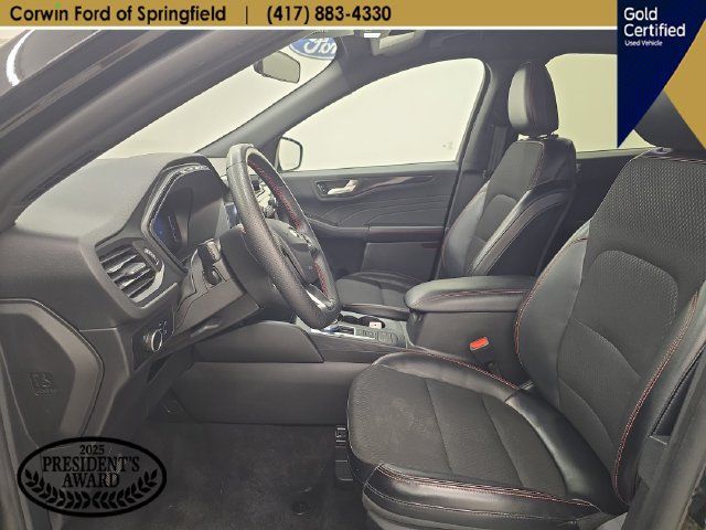 Certified 2025 Ford Escape ST-Line AWD/4WD image 20