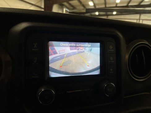 Used 2020 Jeep Wrangler Unlimited Sport S image 19