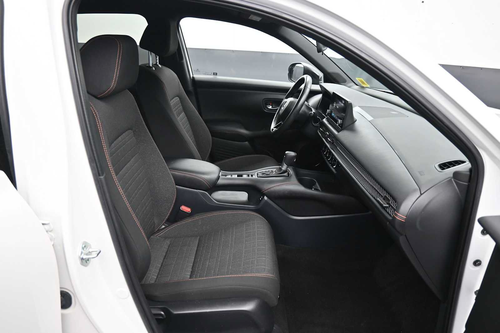 Certified 2025 Honda HR-V Sport image 23