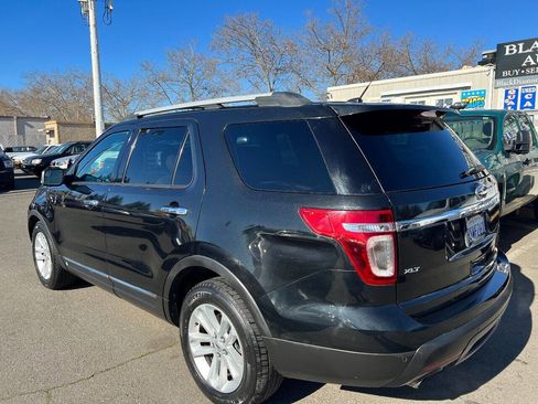 Used 2013 Ford Explorer XLT image 8