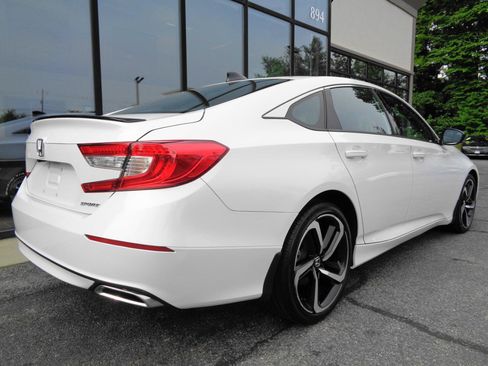 Used 2022 Honda Accord Sport image 5