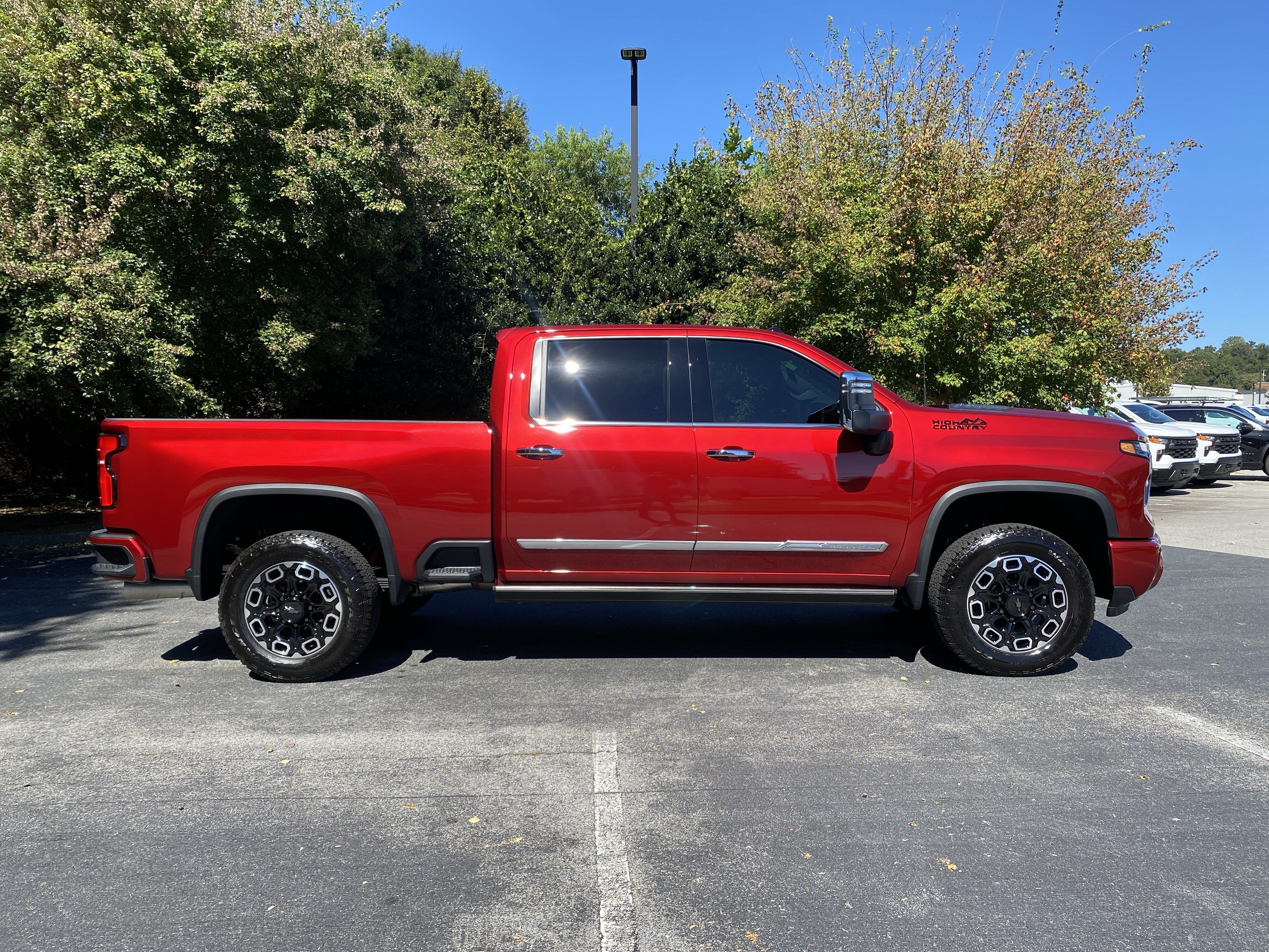 Used 2026 Chevrolet Silverado 2500 High Country w/ High Country Premium Package AWD/4WD image 58
