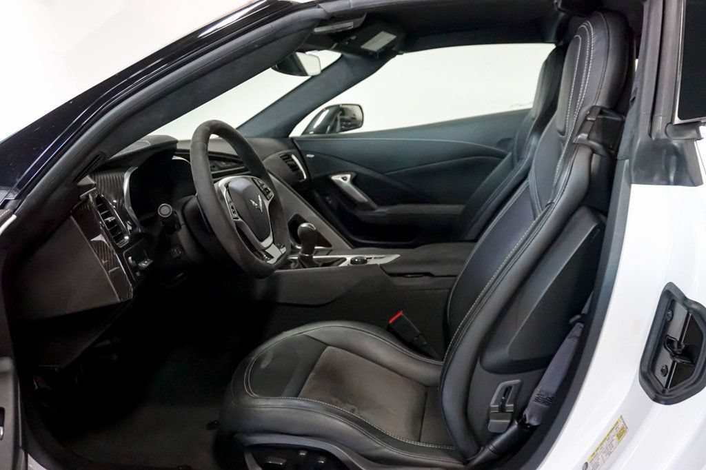 Used 2016 Chevrolet Corvette Stingray Coupe w/ 3LT Preferred Equipment Group RWD image 8