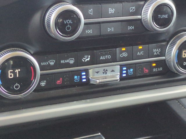 Certified 2024 Ford Expedition XLT RWD image 23